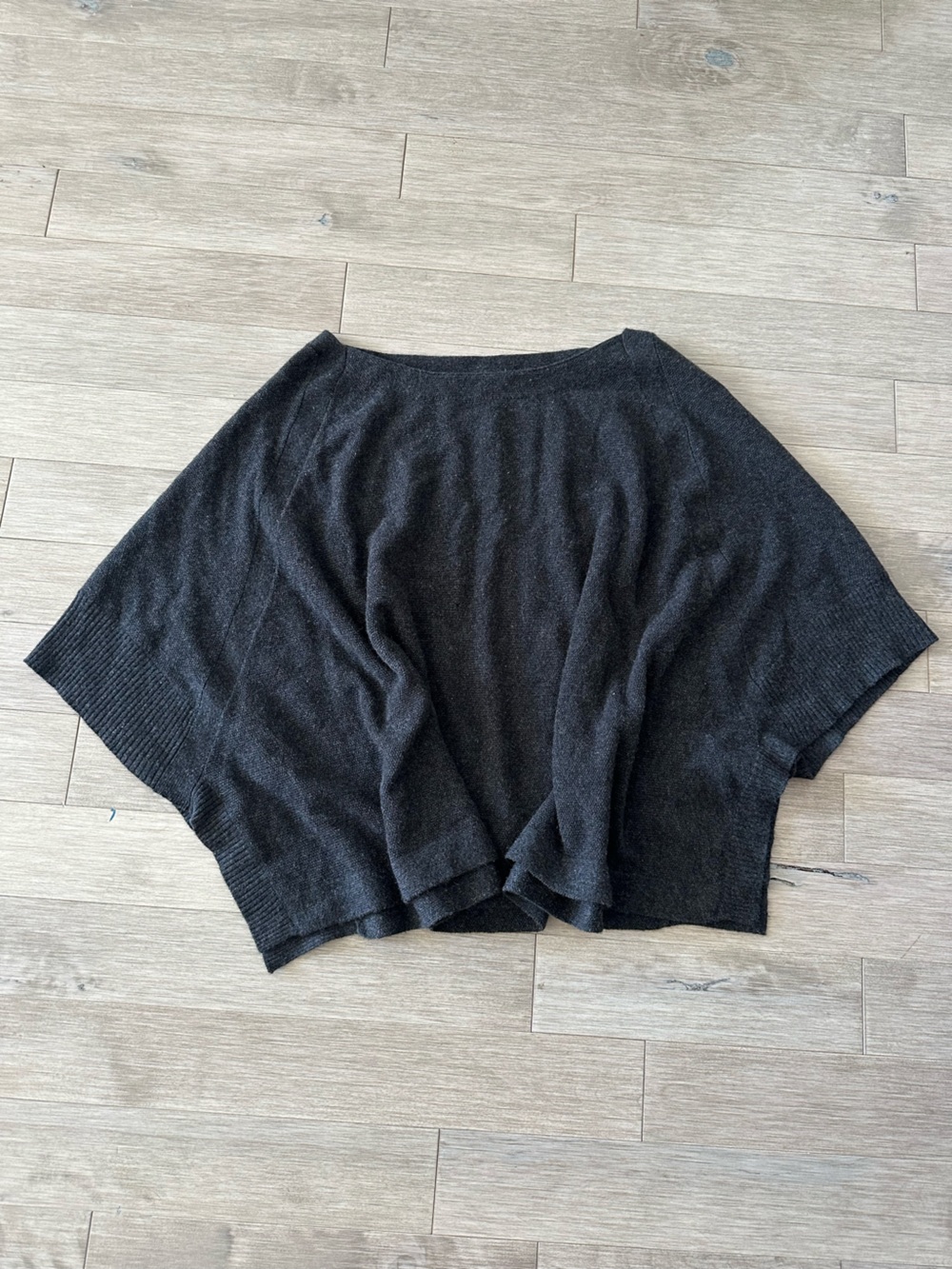 360 Cashmere 100% Cashmere Boxy Vest Black Knit Dolman Tunic Top Poncho